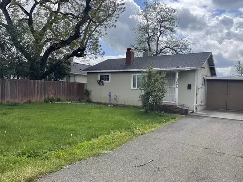 2896 East St, Anderson, CA 96007