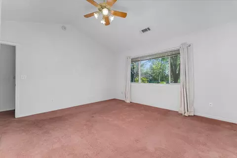 Bedroom - 2771 Dawnridge Dr, Redding, CA 96001 photo 2 of 5
