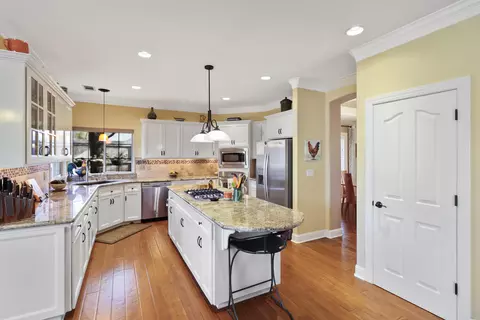 3395 Kentwood Dr, Redding, CA 96002 photo 12