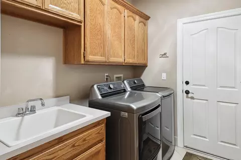 3395 Kentwood Dr, Redding, CA 96002 photo 39