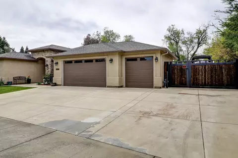 3335 Glenrock Way, Redding, CA 96001 photo 4