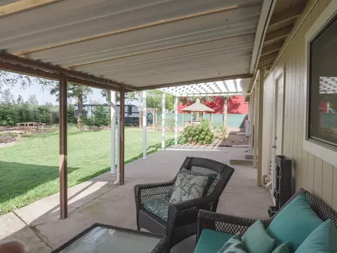 19518 Medo Vale Ln, Redding, CA 96002 photo 25