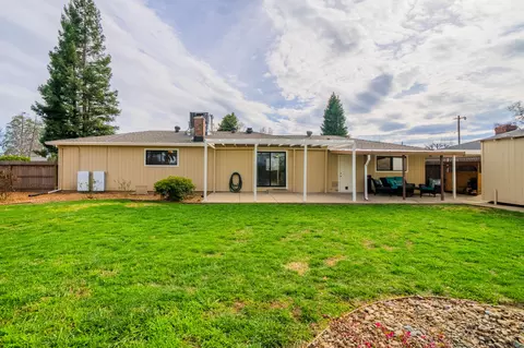 19518 Medo Vale Ln, Redding, CA 96002 photo 28