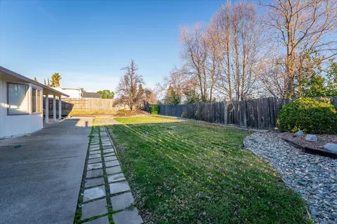 927 Partridge Dr, Redding, CA 96003 photo 23