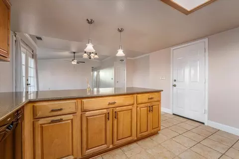 927 Partridge Dr, Redding, CA 96003 photo 10