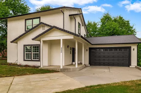 255 Sparrow Ct, Red Bluff, CA 96080