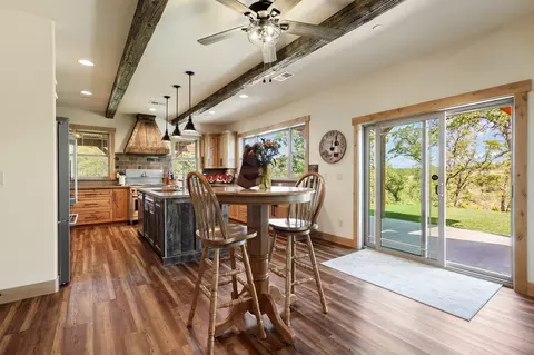 Kitchen - 22568 Rio Robles Dr, Red Bluff, CA 96080 photo 5 of 5