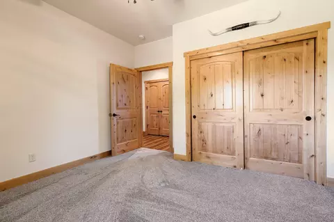 Bedroom - 22568 Rio Robles Dr, Red Bluff, CA 96080 photo 4 of 4