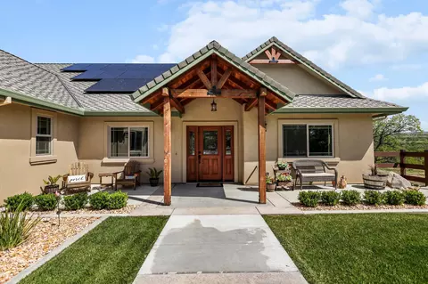Exterior - 22568 Rio Robles Dr, Red Bluff, CA 96080 photo 2 of 8