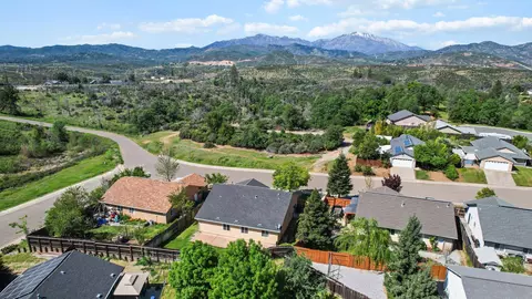 16771 Cape Cod Dr, Redding, CA 96003 photo 10