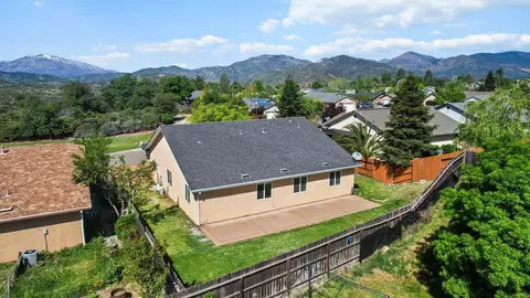 16771 Cape Cod Dr, Redding, CA 96003 photo 5