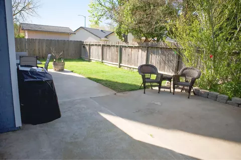 Exterior - 2016 Stonybrook Dr, Red Bluff, CA 96080 photo 4 of 4