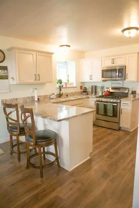 Kitchen - 2016 Stonybrook Dr, Red Bluff, CA 96080 photo 1 of 6
