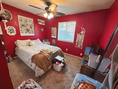 Bedroom - 2016 Stonybrook Dr, Red Bluff, CA 96080 photo 4 of 4