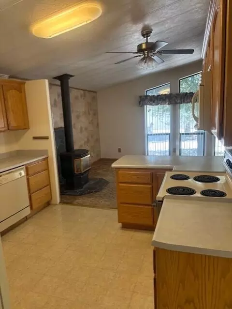 Kitchen - 21759 Shadow Ln, Burney, CA 96013 photo 5 of 5