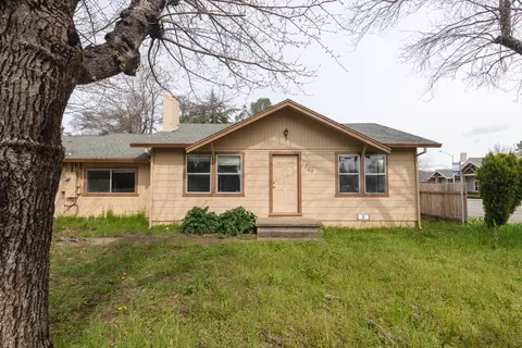 1740 Dana Dr, Redding, CA 96003 photo 23