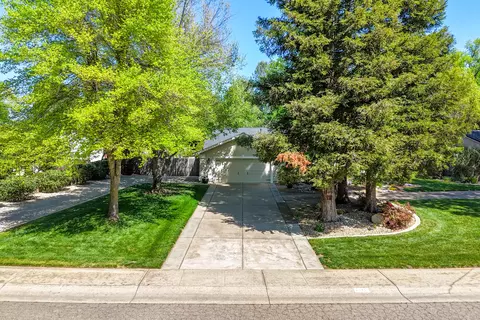 Exterior - 6412 Creekside St, Redding, CA 96001 photo 42 of 47