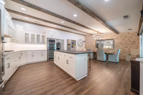 Kitchen - 6412 Creekside St, Redding, CA 96001 photo 8 of 10