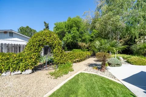 Exterior - 6412 Creekside St, Redding, CA 96001 photo 27 of 47