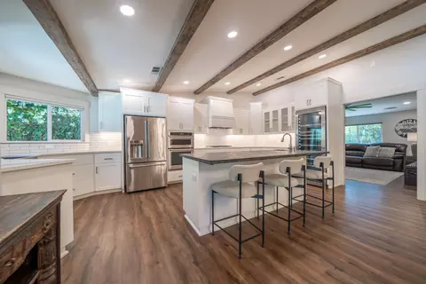 Kitchen - 6412 Creekside St, Redding, CA 96001 photo 3 of 10