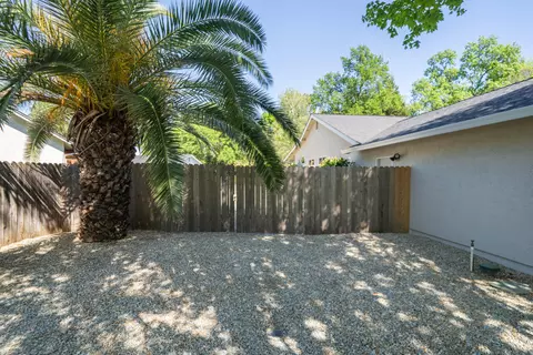 Exterior - 6412 Creekside St, Redding, CA 96001 photo 40 of 47
