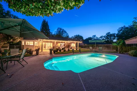 Exterior - 6412 Creekside St, Redding, CA 96001 photo 25 of 47