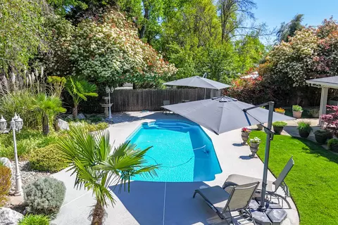 Exterior - 6412 Creekside St, Redding, CA 96001 photo 16 of 47