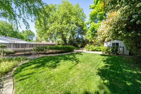 Exterior - 6412 Creekside St, Redding, CA 96001 photo 35 of 47