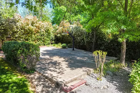 Exterior - 6412 Creekside St, Redding, CA 96001 photo 45 of 47