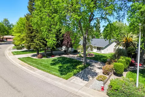 View/Area - 6412 Creekside St, Redding, CA 96001 photo 1 of 7