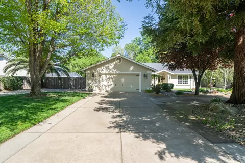 Exterior - 6412 Creekside St, Redding, CA 96001 photo 4 of 47