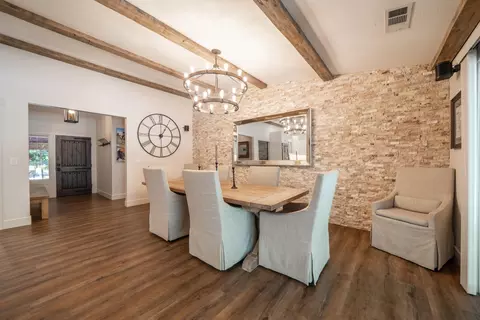 Dining - 6412 Creekside St, Redding, CA 96001 photo 3 of 4