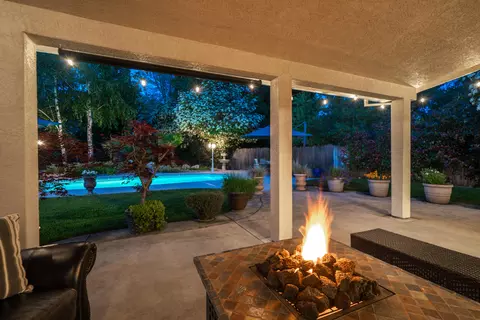 Exterior - 6412 Creekside St, Redding, CA 96001 photo 18 of 47
