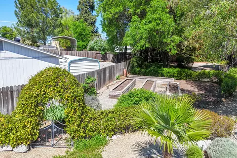 Exterior - 6412 Creekside St, Redding, CA 96001 photo 43 of 47