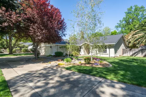 Exterior - 6412 Creekside St, Redding, CA 96001 photo 6 of 47