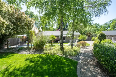 Exterior - 6412 Creekside St, Redding, CA 96001 photo 37 of 47