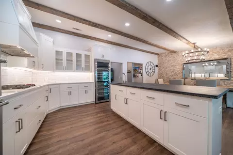 Kitchen - 6412 Creekside St, Redding, CA 96001 photo 7 of 10