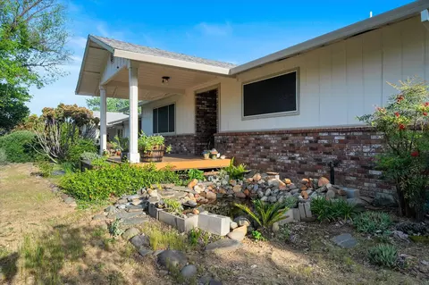 16943 Campo Calle, Redding, CA 96001