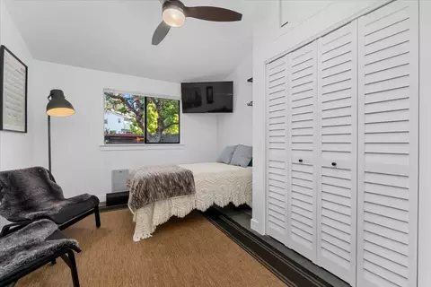 Bedroom - 2347 Monterey Ct, Redding, CA 96001 photo 5 of 8