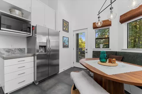 Kitchen - 2347 Monterey Ct, Redding, CA 96001 photo 3 of 6