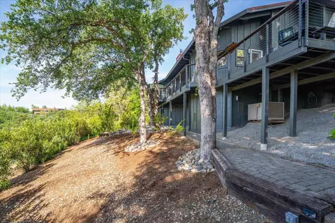 Exterior - 2347 Monterey Ct, Redding, CA 96001 photo 19 of 34