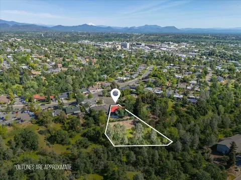 View/Area - 2347 Monterey Ct, Redding, CA 96001 photo 1 of 5