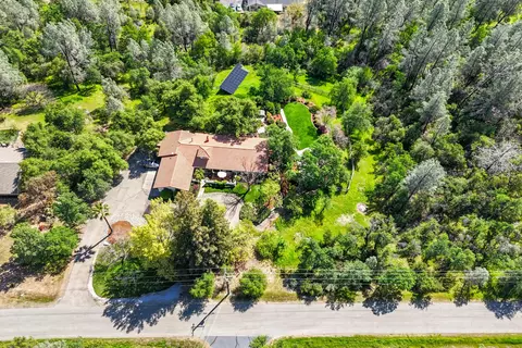 View/Area - 15384 Prospect Dr, Redding, CA 96001 photo 2 of 4