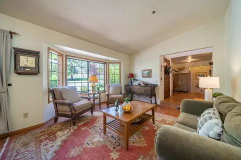 Living - 15384 Prospect Dr, Redding, CA 96001 photo 4 of 4