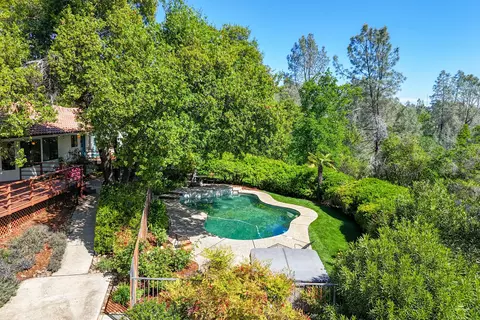 Exterior - 15384 Prospect Dr, Redding, CA 96001 photo 33 of 53