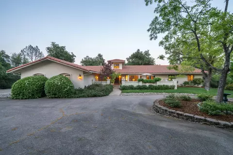 Exterior - 15384 Prospect Dr, Redding, CA 96001 photo 35 of 53