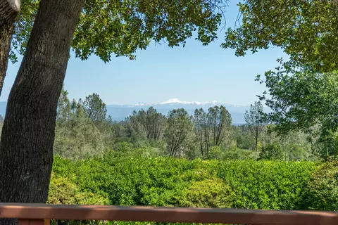 Exterior - 15384 Prospect Dr, Redding, CA 96001 photo 19 of 53