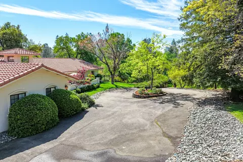 Exterior - 15384 Prospect Dr, Redding, CA 96001 photo 28 of 53