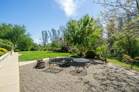 Exterior - 15384 Prospect Dr, Redding, CA 96001 photo 23 of 53