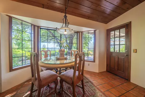 Dining - 15384 Prospect Dr, Redding, CA 96001 photo 3 of 3